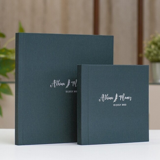 Υφασμάτινο, Λινό ή Δερματίνη Εξώφυλλο με Ονόματα & Ημερομηνία